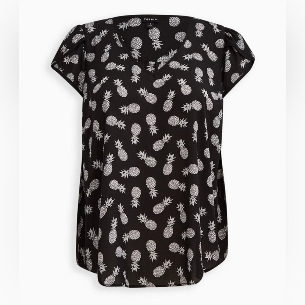 Torrid Black and White Flutter Sleeve Blouse